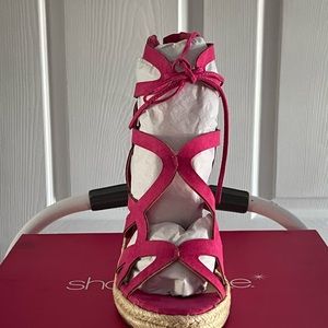 Women’s wedge shoes